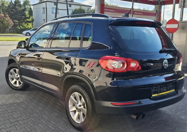 Volkswagen Tiguan cena 39990 przebieg: 198000, rok produkcji 2010 z Ozorków małe 301